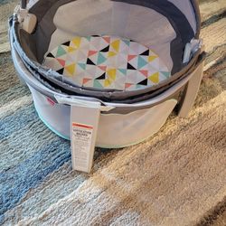 Fisher-Price On-The-Go Baby Dome