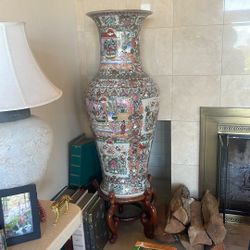 Ceramic Chinese Vase 