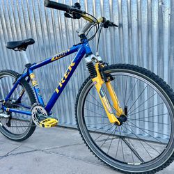 26” Wheels Vintage 90’s USA MADE RARE Trek 7000 ZX Mountain Bike 16.5" Frame Rock Shox Judy Fork Looks & Rides Great