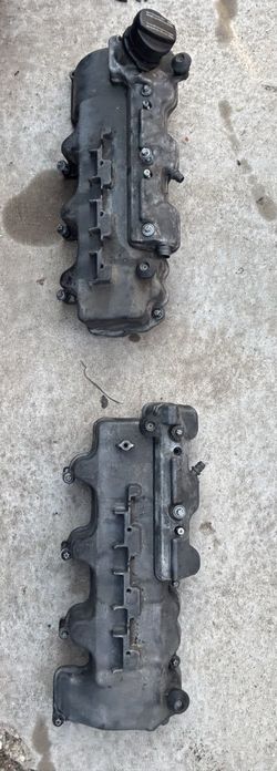 2004 Chrysler crossfire valve covers