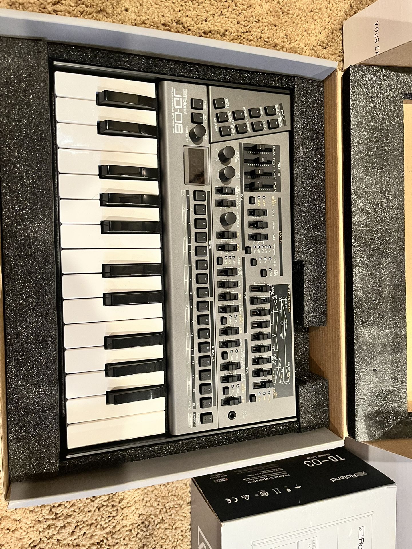 Roland JD-08 with K-25m Keyboard
