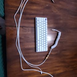 Razor Hunts Mini Got It's For 120 And Got 3 Extra Cables Ones Coiled And Original Cabel