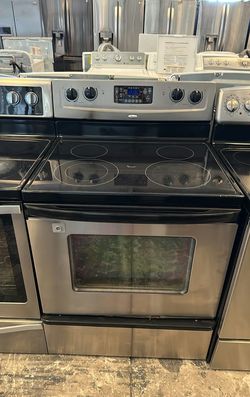 Whirlpool Stainless Electric Range Convection Oven