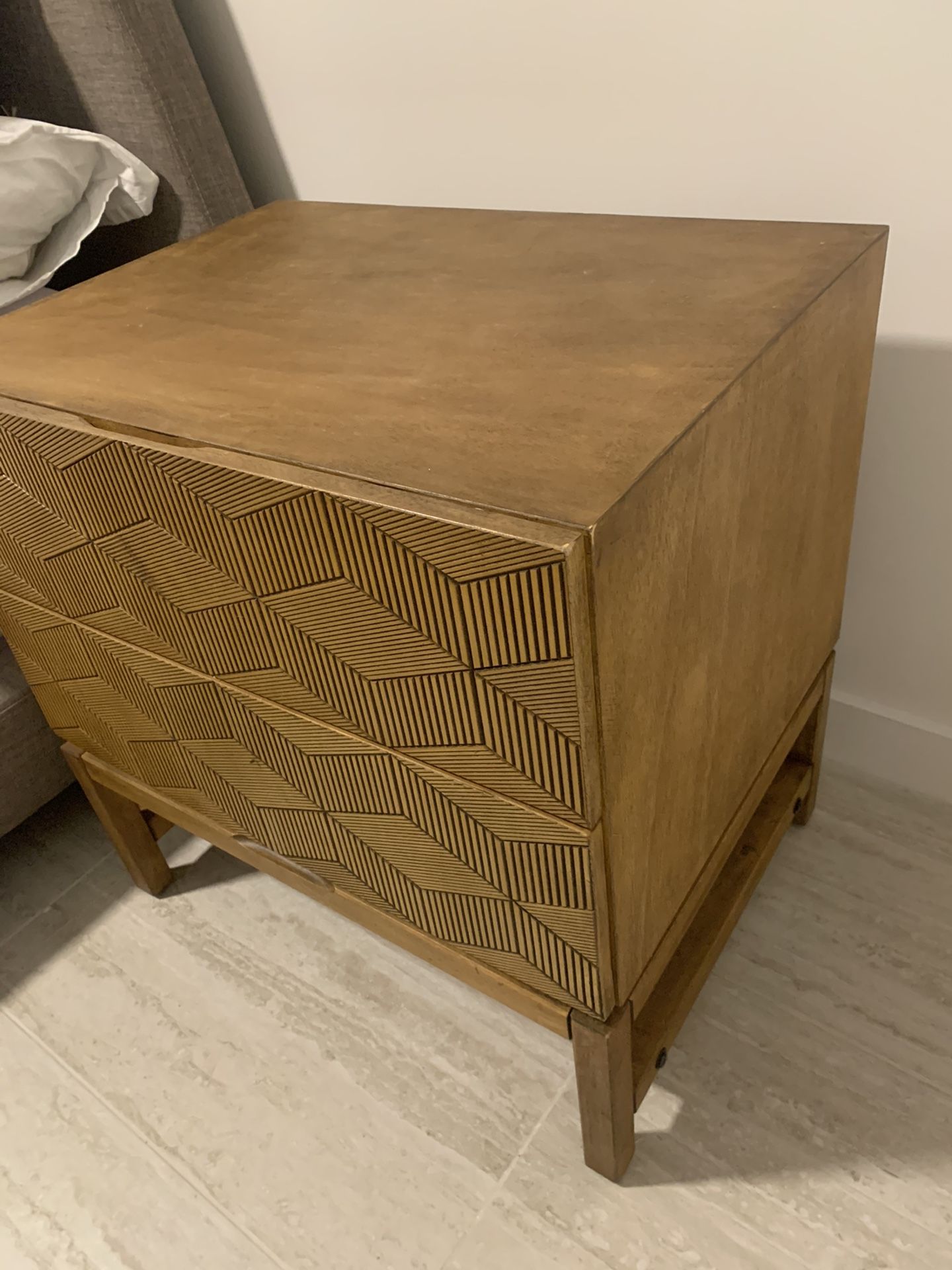 Tachuri nightstand sales