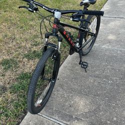 Haro Flightline One Bicycle - Adult