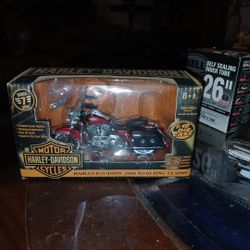 1/18 Die-Cast 2004 Harley Davidson Road King  Racing Champion UNUSED