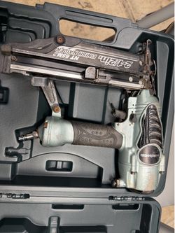 Metabo HPT 2-1/2” Finish Nailer w/ Case