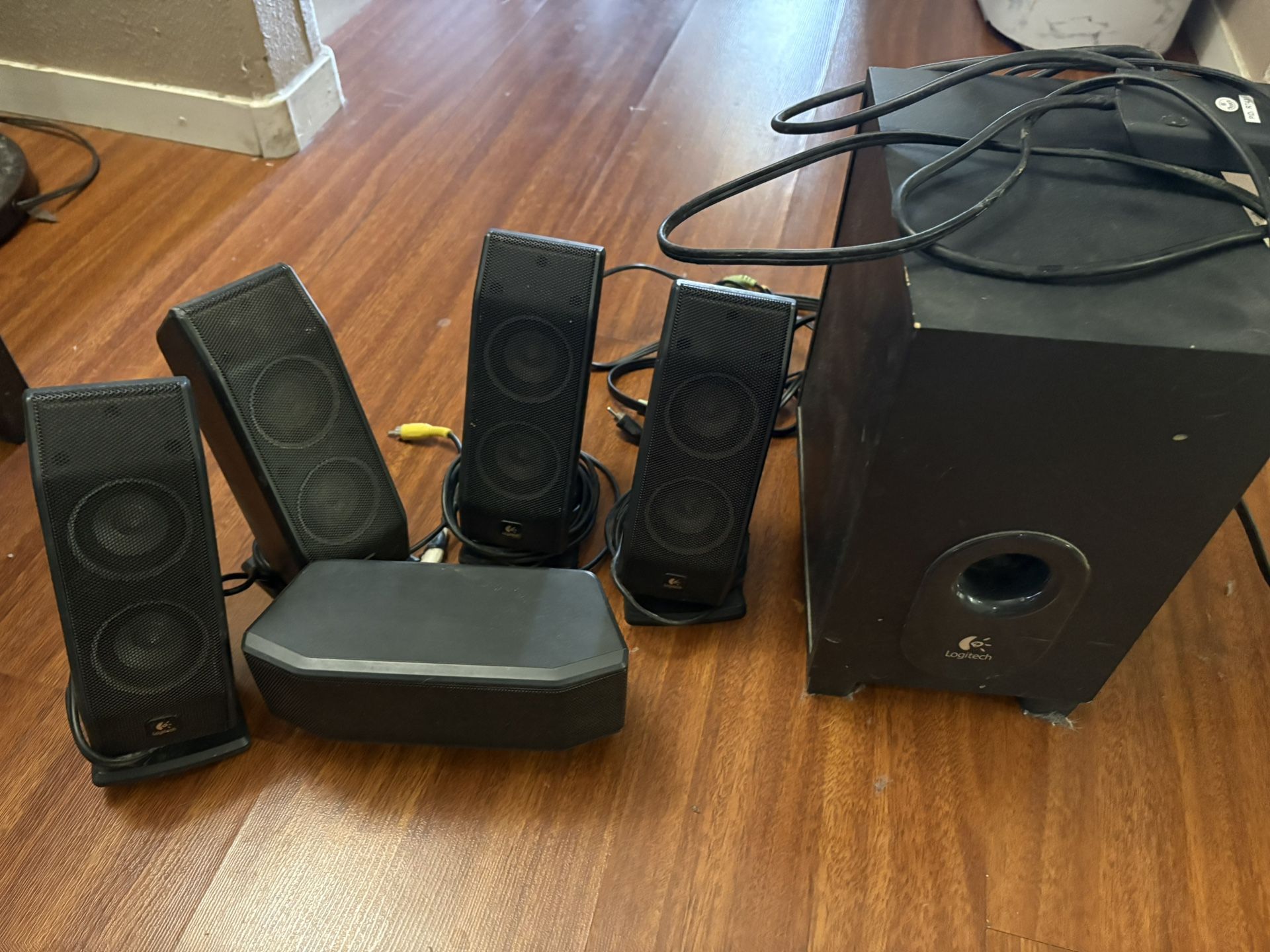 Logitech Speakers 