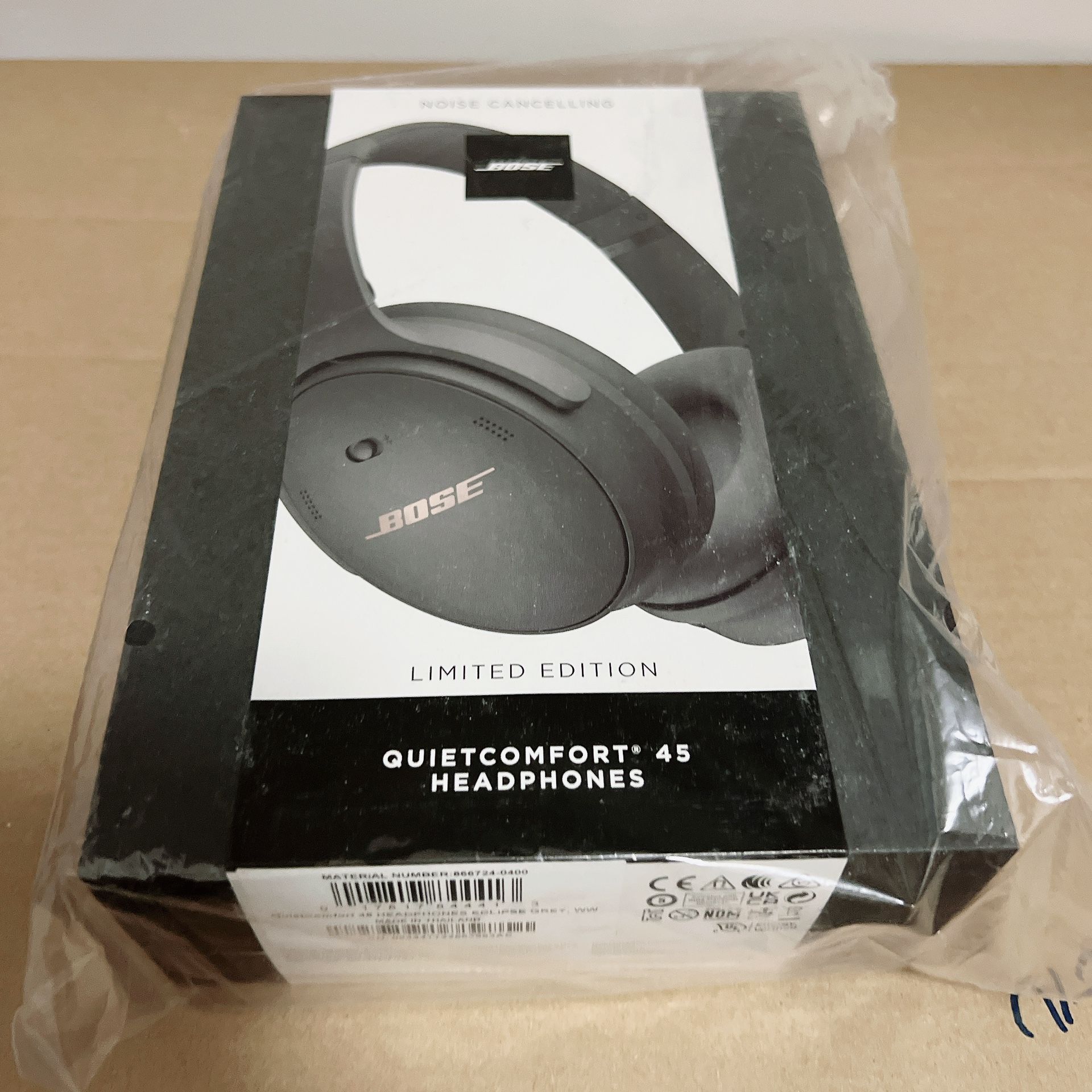 NEW Bose QC45 Limited Edition Eclipse Grey for Sale in Hoboken