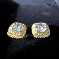 Gold Stud Earrings- Moissanite 