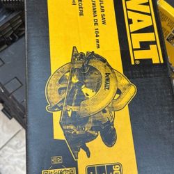 Dewalt Electric 7-1/4 Circular Saw 
