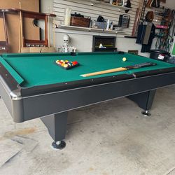 8 foot pool table