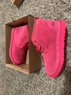 Pink Uggs