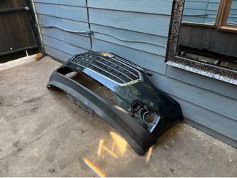2018-2021 Chevy traverse front bumper oem