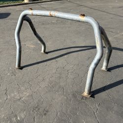 Toyota Pick Up/ Nissan Pick Up Roll Bar. 