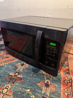 Kitchen microwave