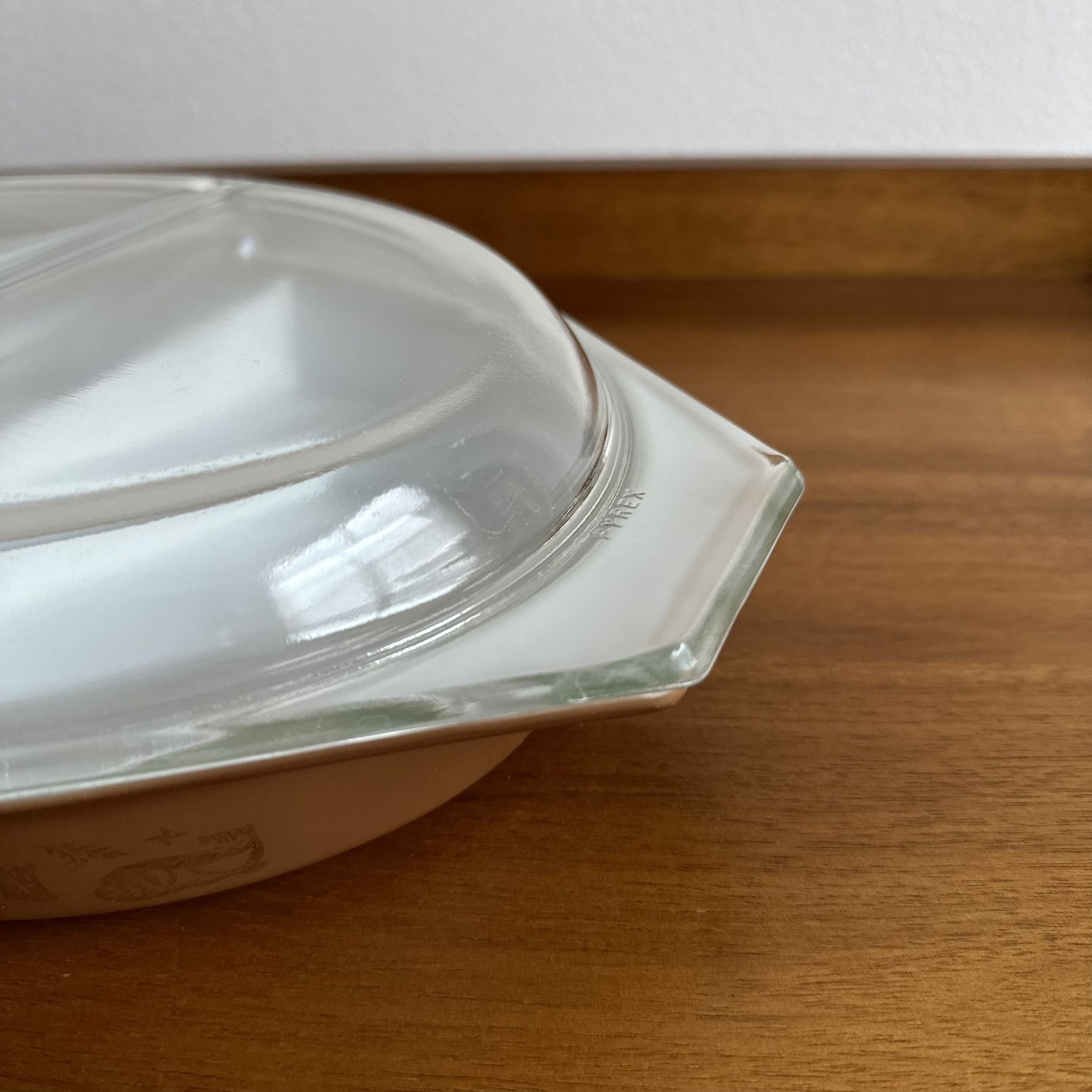 Vintage Pyrex Early American Oval Devided Serving Dish Antique