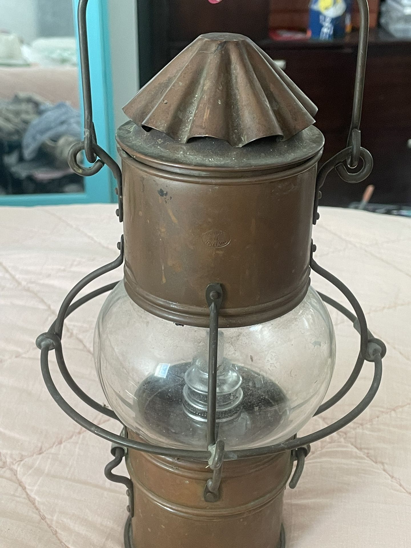 Antique Brass Onion Ship Railway Oil Lantern With Chimney, Metal Cage & New Burner No Smells
