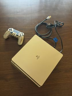 Sony PlayStation 4 Gold