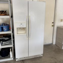 Whirlpool Refrigerator!!! 