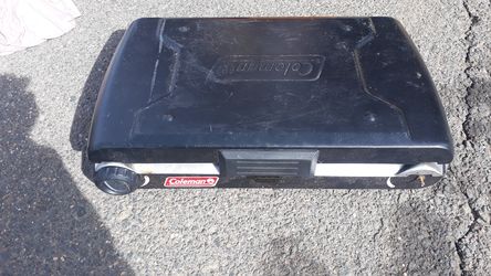 2 burner camping coleman grille. Propane used