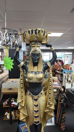 Cleopatra inspired statue