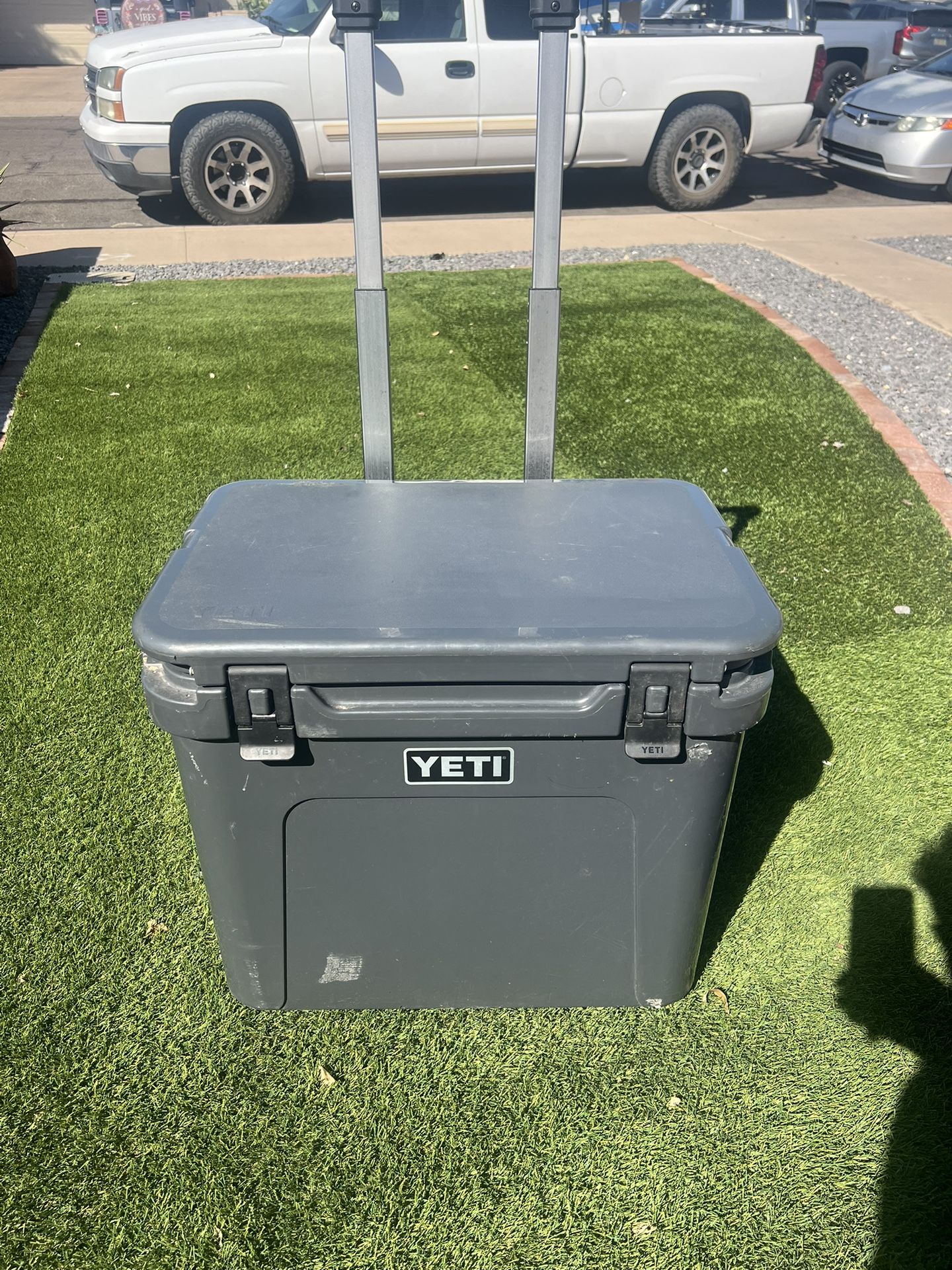 Yeti Rolling Cooler 60