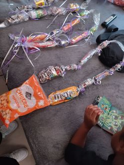 Graduation candy necklace