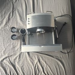De’Longhi espresso machine.