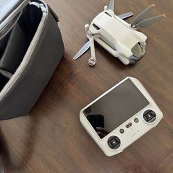 DJI MINI 3 with RC Controller (UnBind) - needs new rear right arm shell