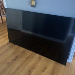 “70 Element Smart Tv