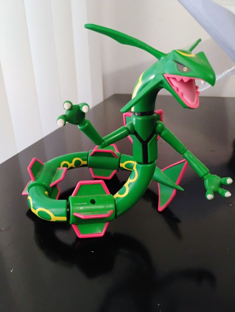 Rayquaza Acton Figure Pokémon Figure