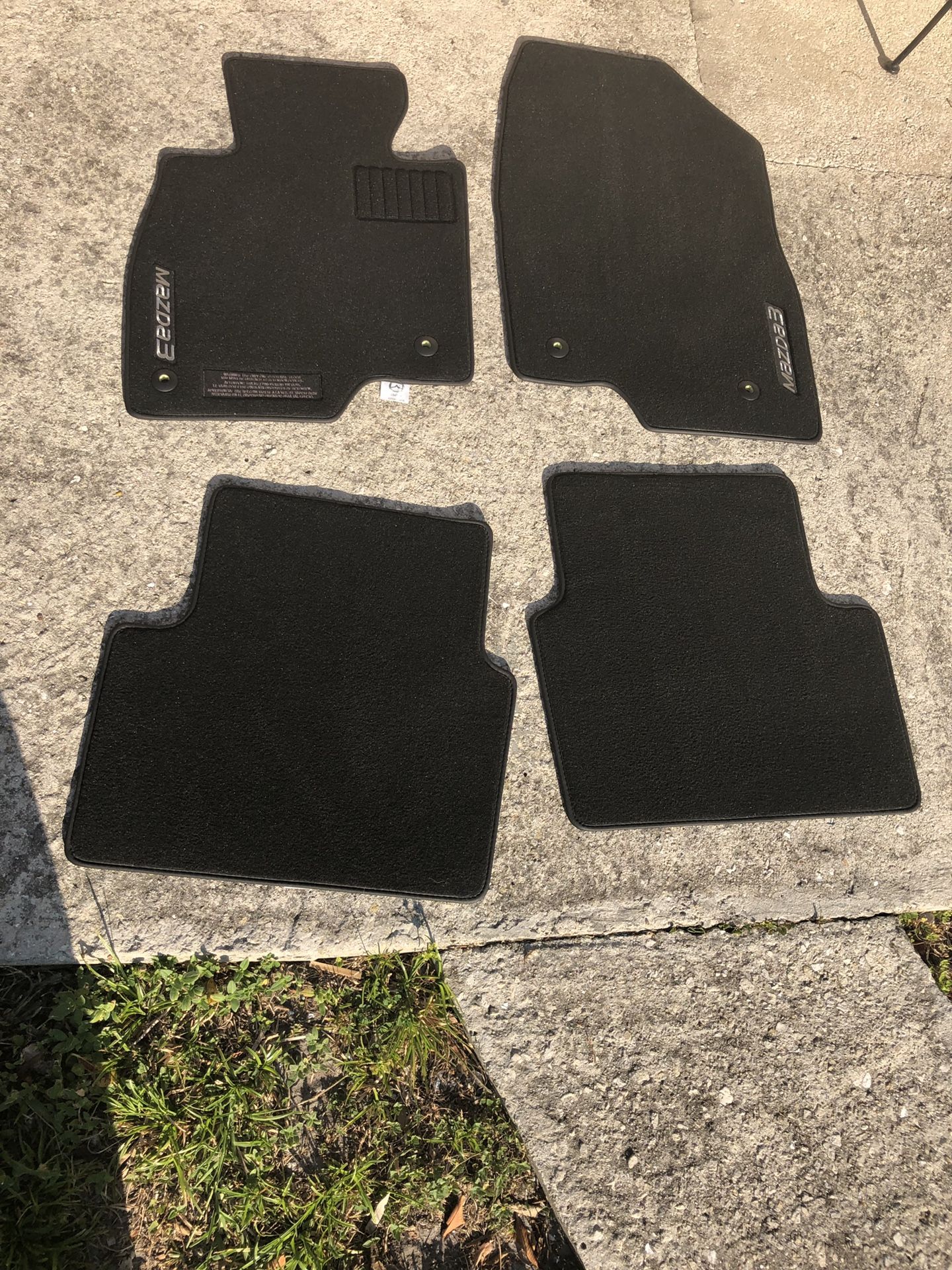 2017-2018 Mazda 3 Sedan Carpet Floor Mats