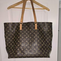 Louis Vuitton Cabos Alto Monogram Purse