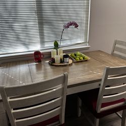 6 Person Dinning table