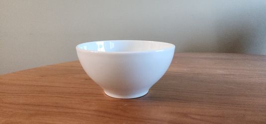 PLATES, BOWLS, CUPS - Move Out Sale 