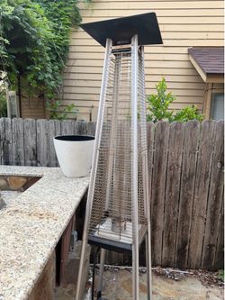 Outdoor tower fire place