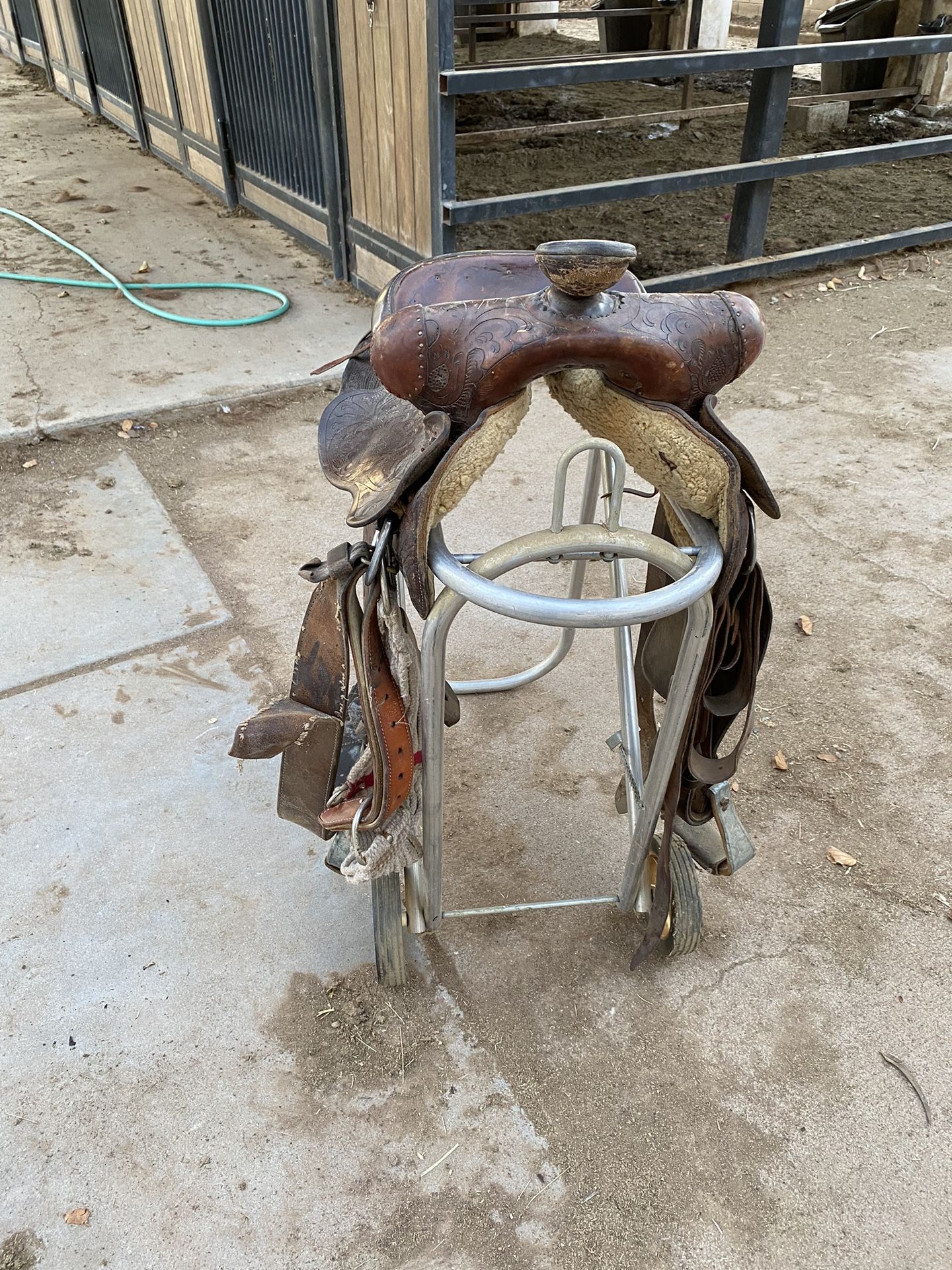 Bear Trap Saddle And Western Riding Saddle