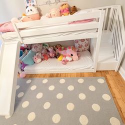 Amazing White Bunk Bed With 2  New Mattress 