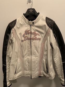 Women’s Harley Davidson jacket size 1W
