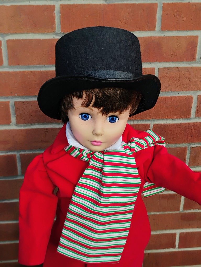 Automated Boy Carolier