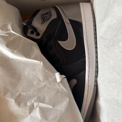 Jordan 1 Satin Shadow Sz 9.5w & 7w 
