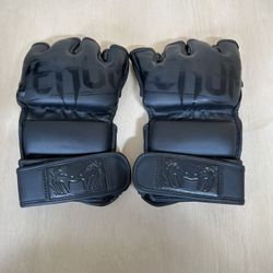 Venum Undisputed 2.0 MMA Gloves