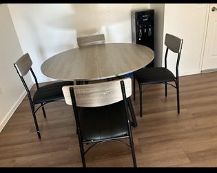 Dinning table and four chairs