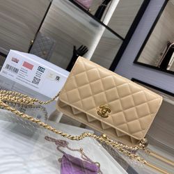 WOC Elegance Chanel Bag