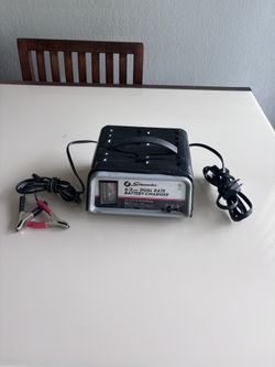 Schumacher  Dual Rate battery Charger 