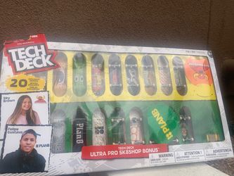 Tech Deck Ultra Pro Sk8Shop bonus Bundle.