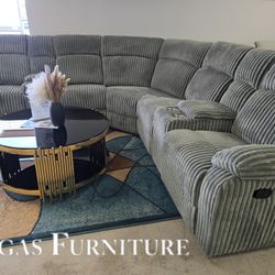 Sectional Recliner ✅ Delivery available ✅ Financing Options Available!✔️✨️No Credit Needed✔️✨️$0 Or $50 Down Payment✨️