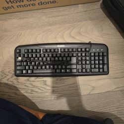 Keyboard With Number Pad