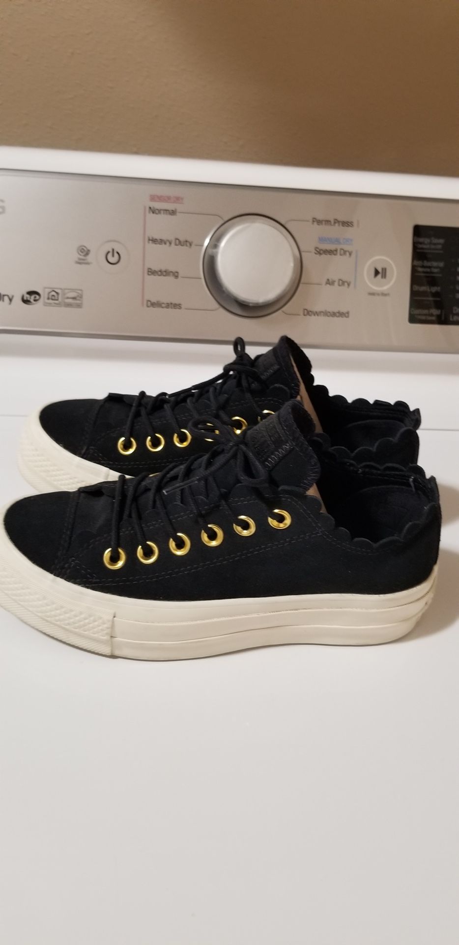 Converse All Star Platform Black W/gold Size 6